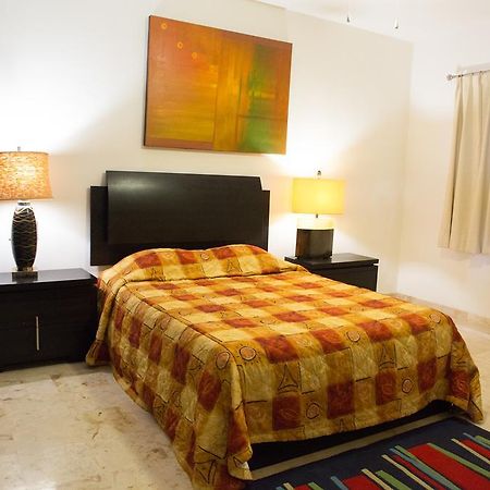 Ocean Front Corto Maltes 104 In Downtown Lägenhet Playa del Carmen Exteriör bild