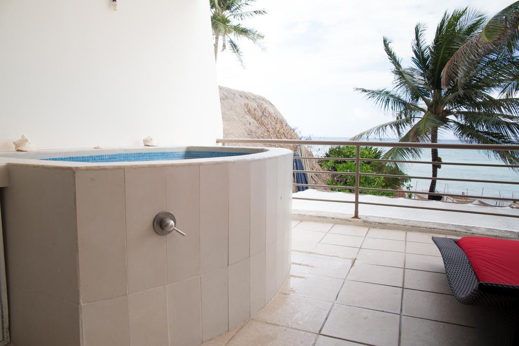 Ocean Front Corto Maltes 104 In Downtown Lägenhet Playa del Carmen Exteriör bild